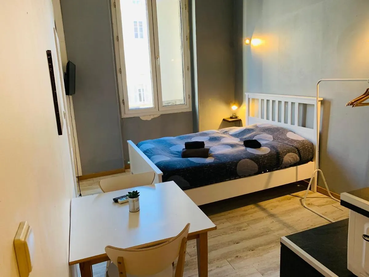 Apartment Mirabeau Studio Aix-en-Provence France